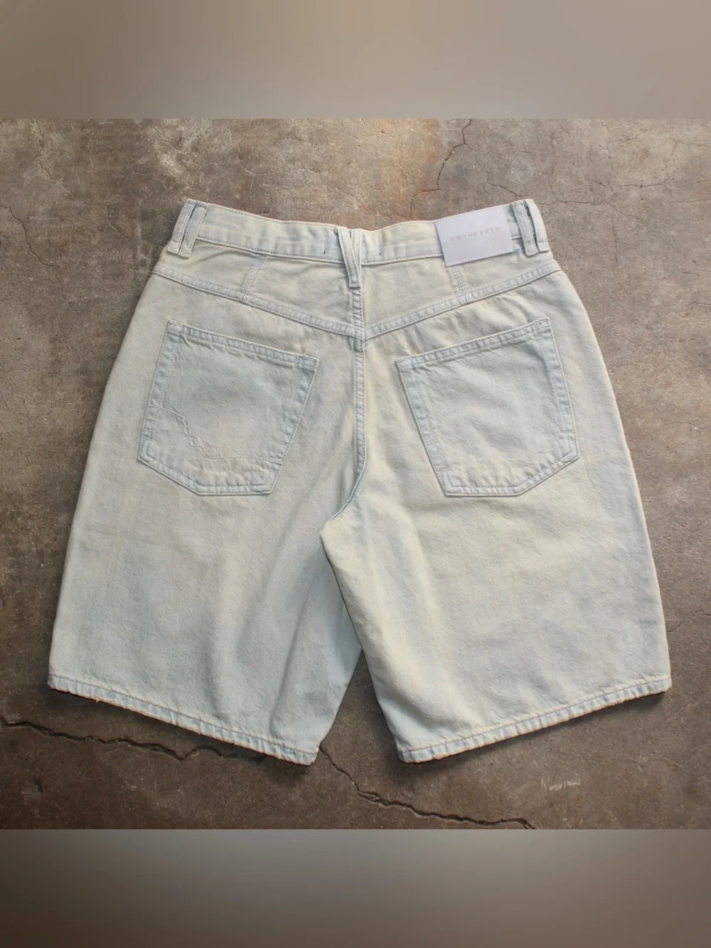 FREE PEOPLE WE THE FREE Women’s Lightwash Denim Baggy Shorts